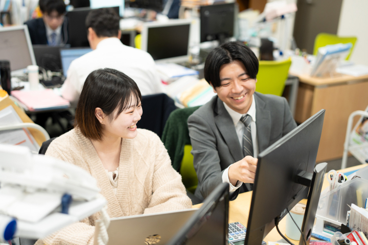採用情報